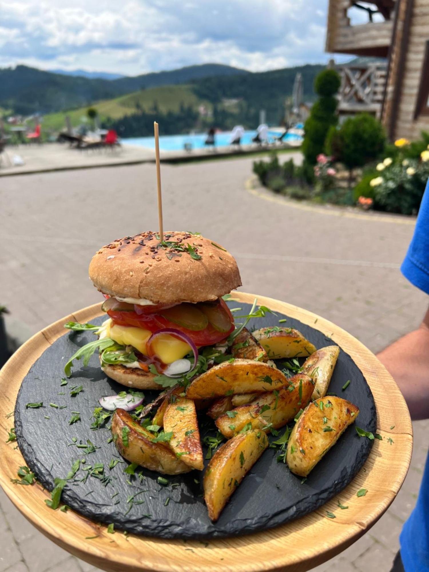 Vysche Neba Hotel Bukovel Exterior foto
